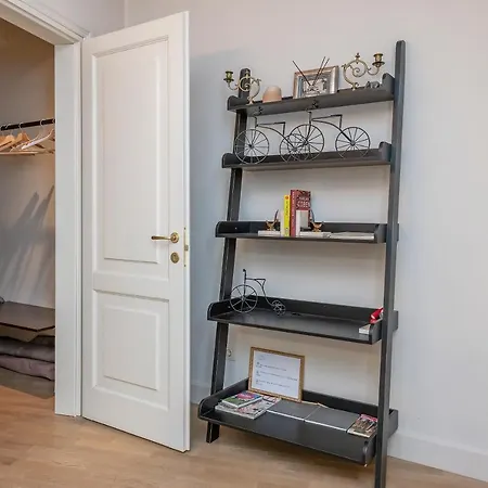 Luxury Gaono Old Town I Self Check In I Free Private Parking Apartment